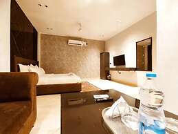 HOTEL MONDAY - Comfortable & Safe Stays