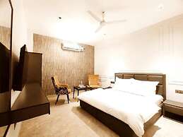 HOTEL MONDAY - Comfortable & Safe Stays