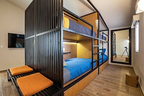 Hotel KERI INN