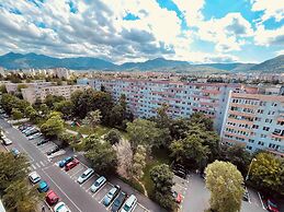 Stunning Panoramic View Last Floor Save