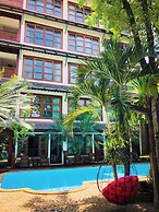 403 Serene Teak Boutique Apartments