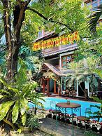 403 Serene Teak Boutique Apartments