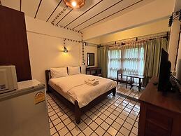403 Serene Teak Boutique Apartments