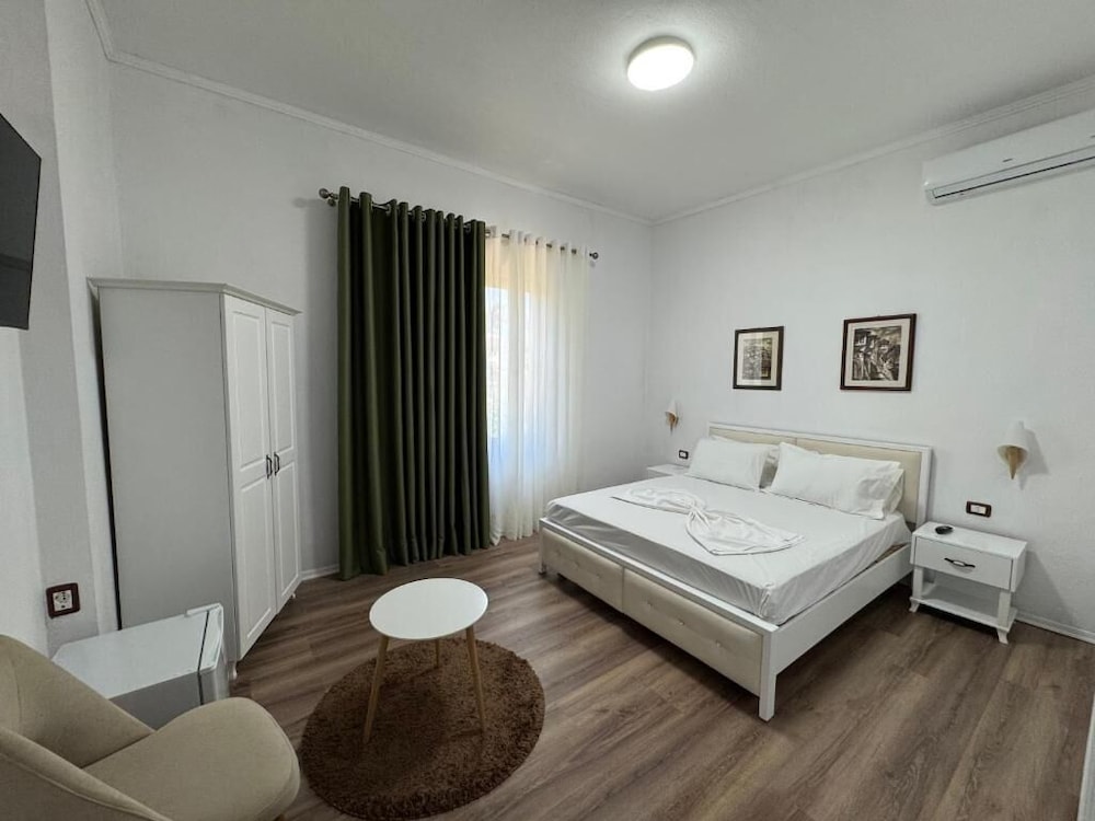 Xho's Forest Guest House