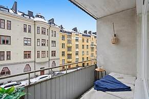 Punavuorenkatu 15