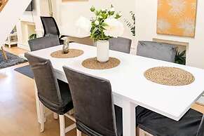 Sleeps 6 - Parking - Garden - Wifi - Bbq