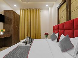 Townhouse Hotel Spotlight