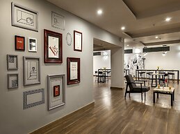 Townhouse Hotel Spotlight