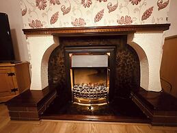 Sleeps 6 - St Helens - 50 Mins to Peak District