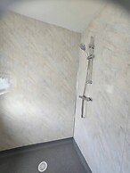 Sleeps 6 - St Helens - 50 Mins to Peak District