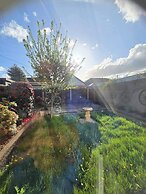 Sleeps 6 - St Helens - 50 Mins to Peak District