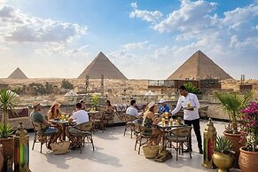 Foola Pyramids Inn Hotel