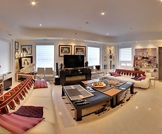 Mariaggi's Theme Suite Hotel & Spa