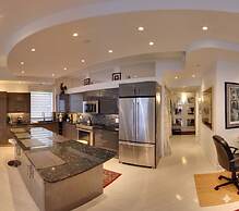 Mariaggi's Theme Suite Hotel & Spa
