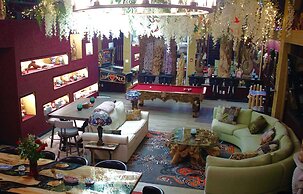 Mariaggi's Theme Suite Hotel & Spa
