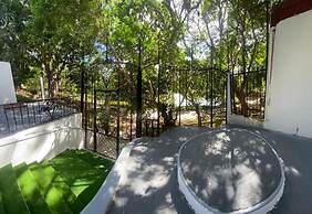Divine Garden Suites