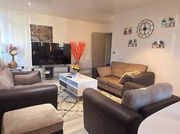 Winter Stays, Pool, Wi-fi, Parking, 3double Beds