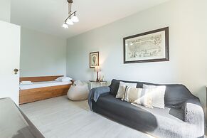 Bays Secrets Apartment by Atlantic Holiday
