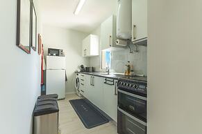 Bays Secrets Apartment by Atlantic Holiday
