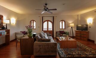 Sanctum Inle Resort