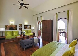 Sanctum Inle Resort