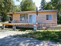 Mowat Landing Cottages