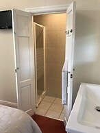 Bridge Farm Hotel