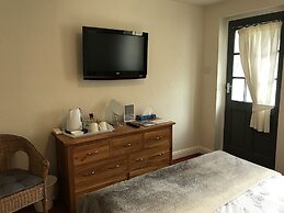 Bridge Farm Hotel