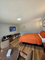 Arrowhead Inn by Baaman's