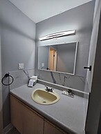 Arrowhead Inn by Baaman's