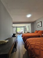 Arrowhead Inn by Baaman's