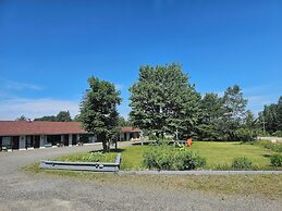 Arrowhead Inn by Baaman's