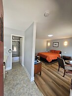 Arrowhead Inn by Baaman's