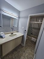 Arrowhead Inn by Baaman's