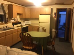 Waters Edge Motel