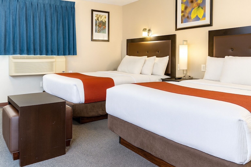 Lamplighter Inn