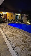 El Zaguán Colonial by GuruHotel