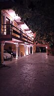 El Zaguán Colonial by GuruHotel