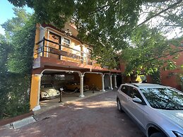 El Zaguán Colonial by GuruHotel