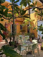 Casa de Amistad