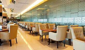 Grand Paragon