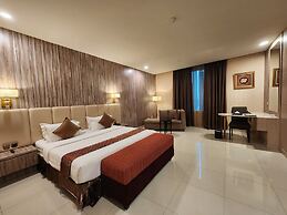 Grand Paragon