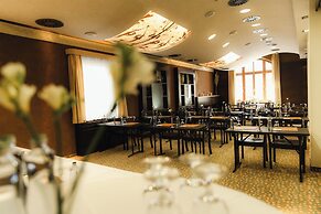 Hotel Dubna Skala