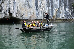 V'Spirit Cruises