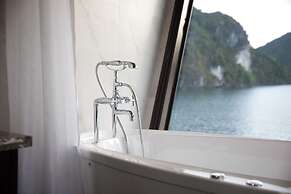 V'Spirit Cruises