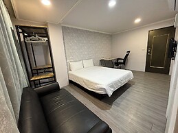 Taipei Happy Home