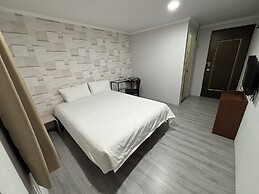 Taipei Happy Home