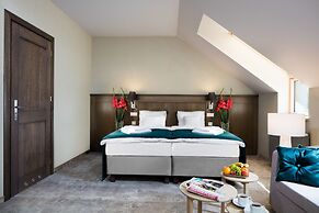 Hotel Szary Residence