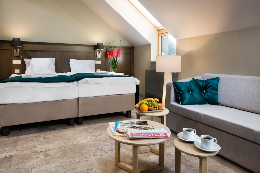 Hotel Szary Residence
