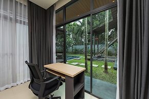 Saiyuan Estate by TropicLook